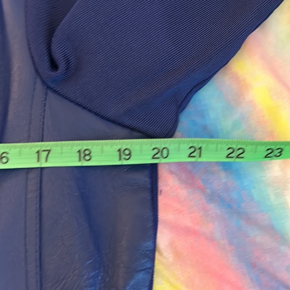 💙Peter Nygard Sz Large Royal Blue leather studded and ruffle front zip swacket. - Picture 7 of 11